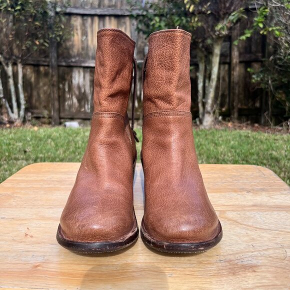 Frye Carmen Short Back Lace Brown Leather Ankle Boots Size 6.5 - Picture 2 of 7